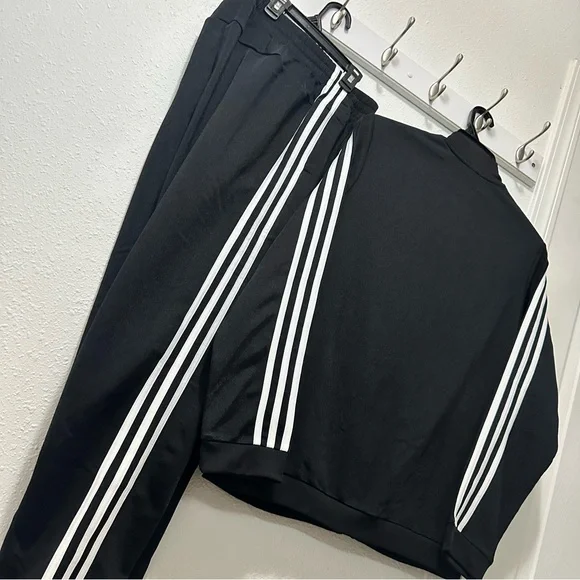 Adidas Women’s Size Large Black/White Striped Jacket and Pants Set. Brand New - Picture 10 of 11